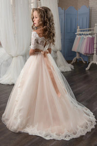 Chic Tulle Bateau Short Sleeves Flower Girl Dresses With Applique