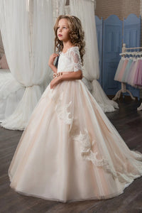 Cute Tulle Bateau Short Sleeves Flower Girl Dresses With Applique