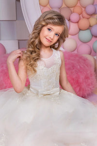 Ball Gown Applique Lace Up Tulle Flower Girl Dresses