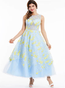A Line Scoop Embroidery Prom Dresses With Floor Length