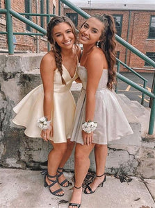 V Neck Satin Mini Homecoming Dresses with Pleats
