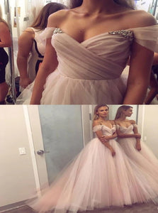Off The Shoulder Tulle Pleats Short Sleeves Prom Dresses