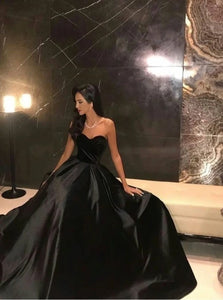A Line Sweetheart Black Satin Prom Dresses with Velvet Bodice