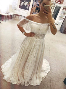 A Line Off the Shoulder Lace Spaghetti Straps Appliques Lace Wedding Dresses