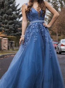 A Line V Neck Beaded Appliques Tulle Prom Dresses