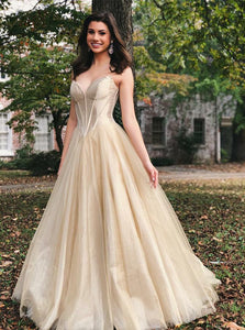 A Line Sweetheart Light Champagne Tulle Pleats Prom Dresses