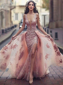  A Line V Neck Tulle Prom Dresses with Lace Appliques