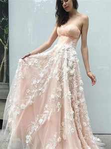 A Line Sweetheart Tulle Prom Dresses With Appliques 