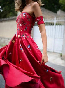 Chic A Line Red Straps Satin Appliques Floor Length Prom Dresses
