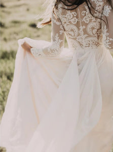 Sweep Train Ivory Wedding Dresses