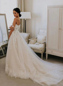 Short Sleeves Zipper Up Wedding Dress