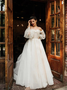 Long Sleeves Lace Wedding Dresses