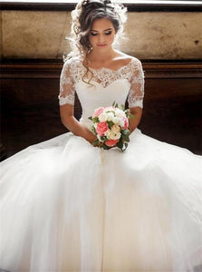 Tulle Scoop A Line Wedding Dresses With Lace Appliques