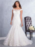 Tulle Scoop Mermaid Wedding Dress With Lace Appliques LBQW0097