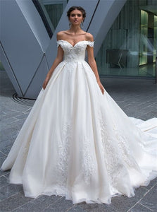 Off the Shoulder White Wedding Dresses with Appliques
