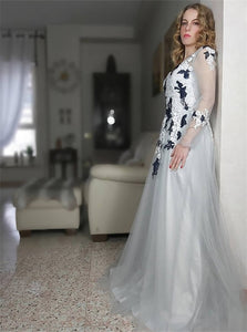 A Line Long Sleeves Applique Tulle V Neck Prom Dresses