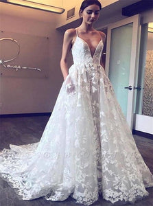 Spaghetti Straps V Neck Tulle Appliques Wedding Dresses